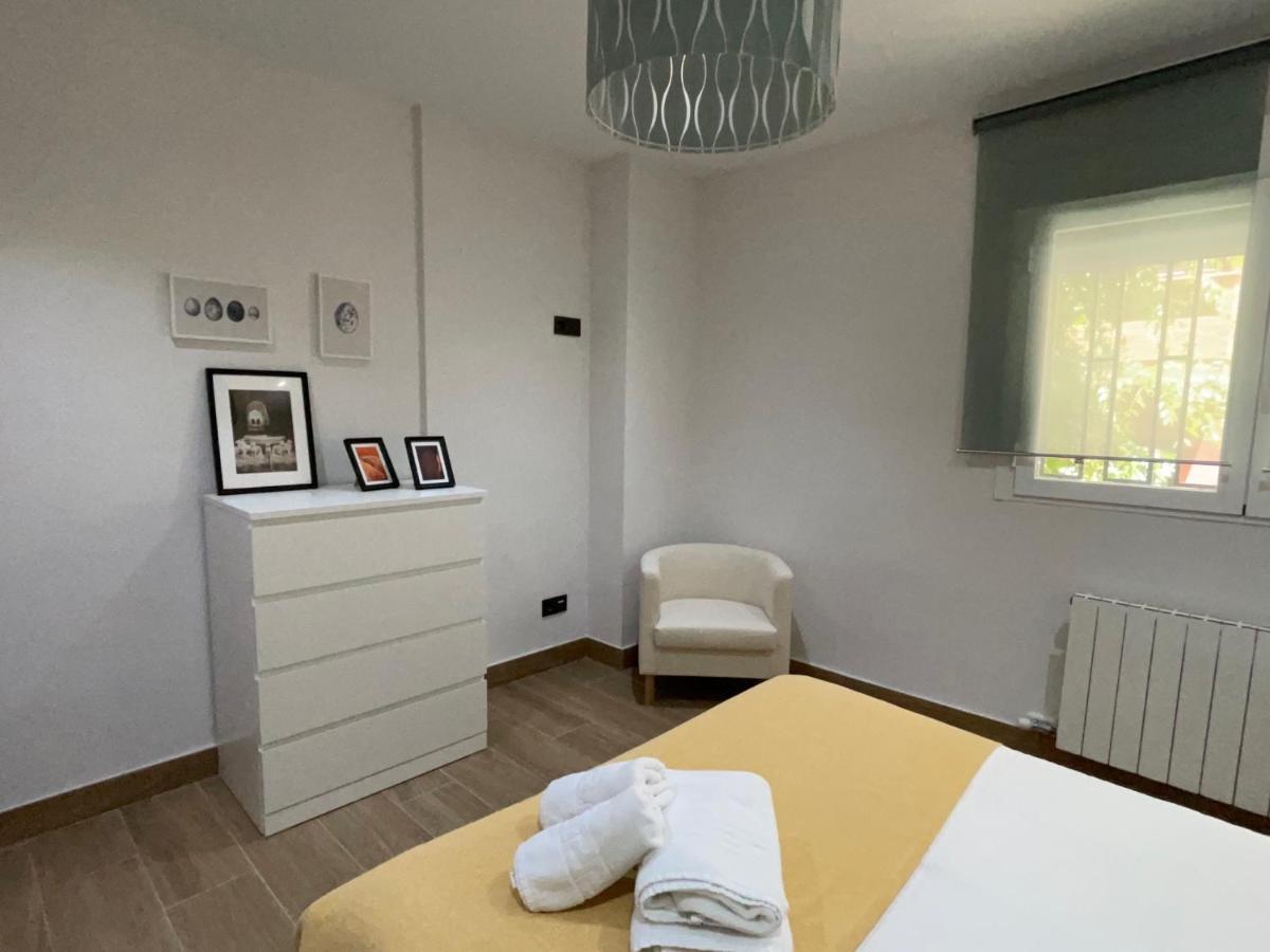 Апартаменты Vivienda Turistica Paseo Del Salon Гранада Экстерьер фото